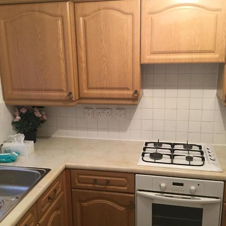 Quiet Residential Area Within Easy Reach Of Town Appartement Manchester Buitenkant foto