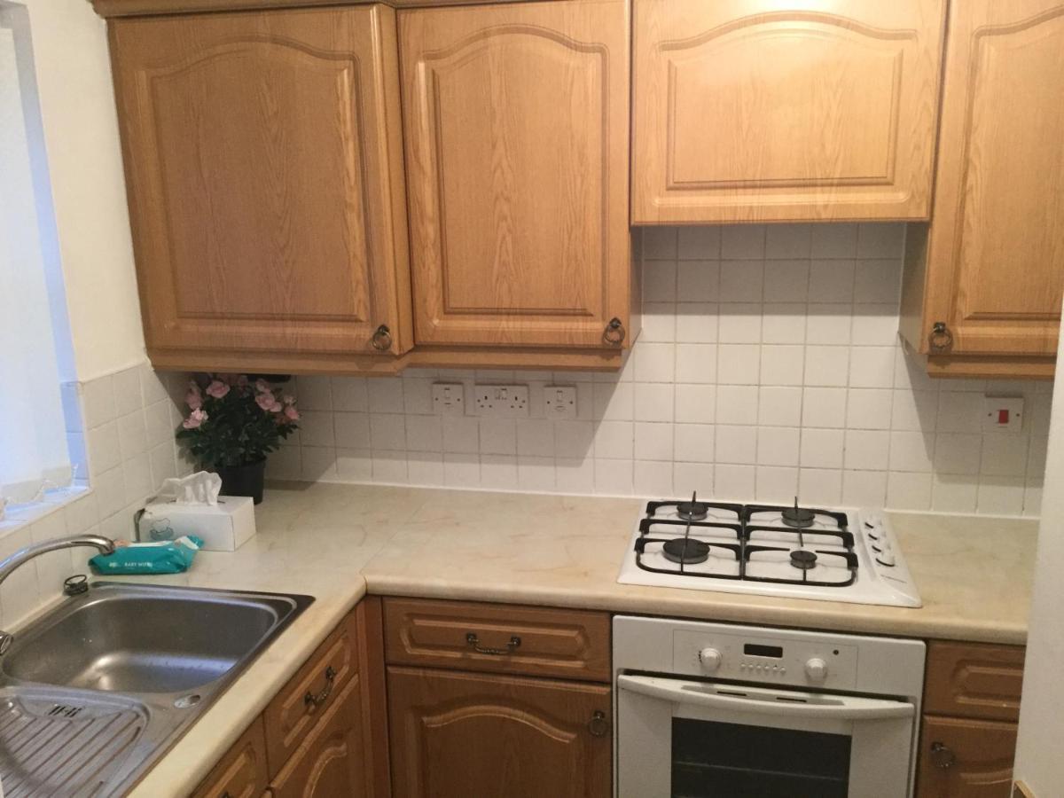 Quiet Residential Area Within Easy Reach Of Town Appartement Manchester Buitenkant foto